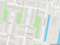 Ambulance met grote spoed naar de Wagenbergstraat in Rotterdam