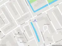 Ambulance met grote spoed naar de Landréstraat in 's-Gravenhage