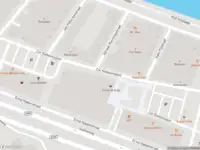 Ambulance met grote spoed naar de Cor Kieboomplein in Rotterdam