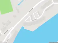 Ambulance met grote spoed naar de IJsselzoom in Capelle aan den IJssel