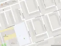 Ambulance met gepaste spoed naar de Pisuissehof in Amsterdam