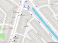 Ambulance met gepaste spoed naar de Walravenstraat in Rotterdam