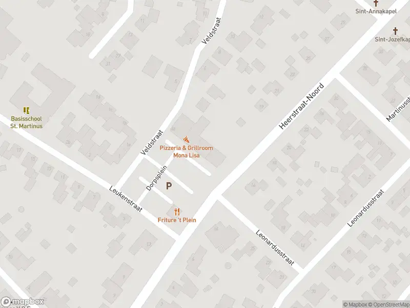 Ambulance met grote spoed naar de Dorpsplein in Beegden