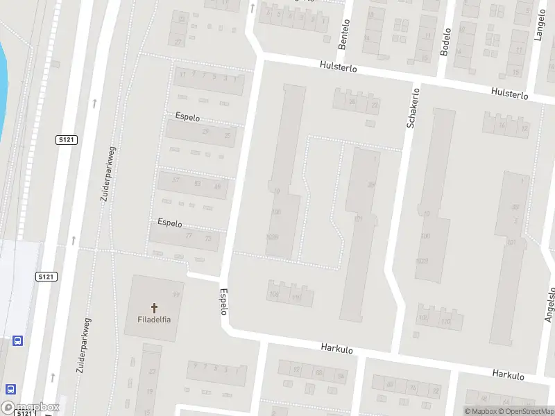 Ambulance met grote spoed naar de Espelo in Rotterdam