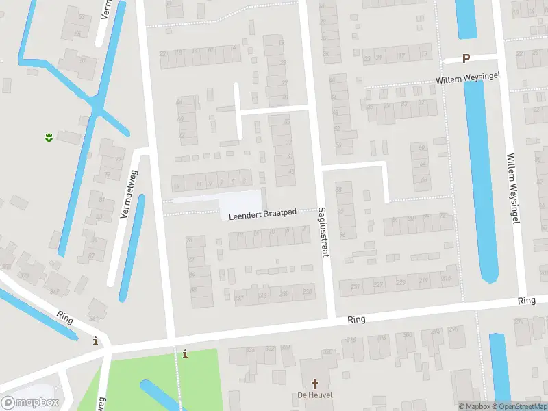 Ambulance met gepaste spoed naar de Leendert Braatpad in Pernis Rotterdam