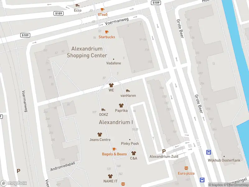 Ambulance met gepaste spoed naar de Korte Poolsterstraat in Rotterdam