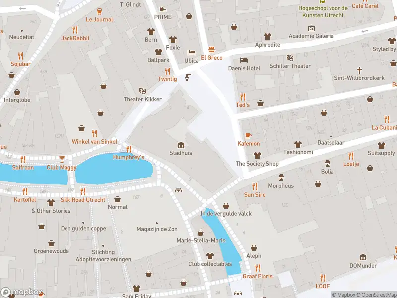 Politie naar de Stadhuisbrug in Utrecht