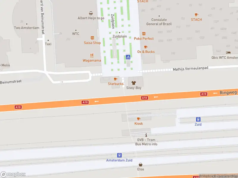 Ambulance met grote spoed naar de Zuidplein in Amsterdam