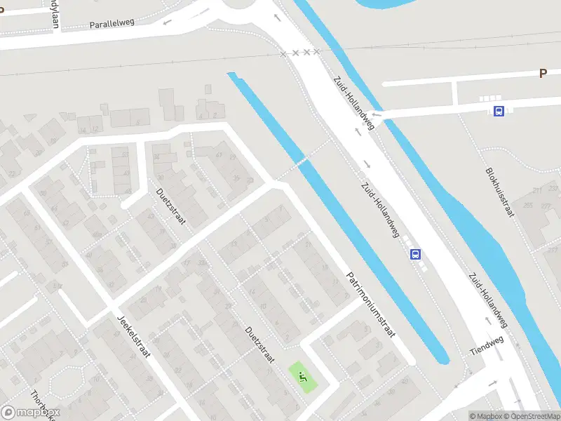 Ambulance met grote spoed naar de Groen van Prinstererstraat in Leerdam