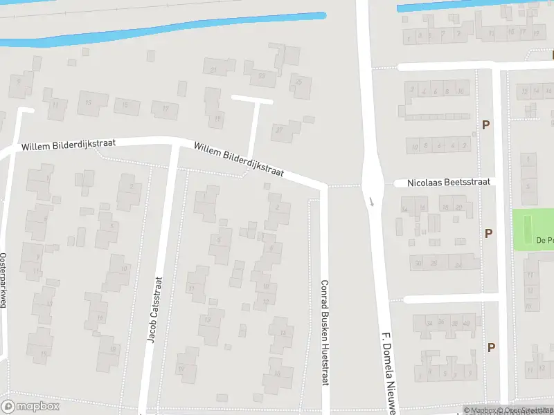 Brandweer met gepaste spoed naar de Conrad Busken Huetstraat in Harlingen vanwege afhijsen patient