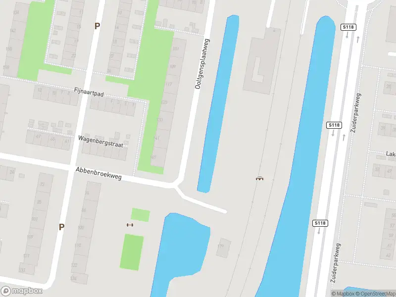 Ambulance met grote spoed naar de Ooltgensplaatweg in Rotterdam