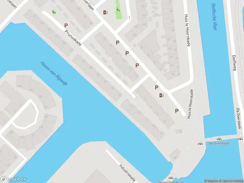 Ambulance met gepaste spoed naar de Prunuskade in Rijswijk