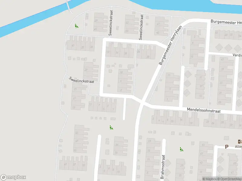 Ambulance met grote spoed naar de Sweelinckstraat in Numansdorp