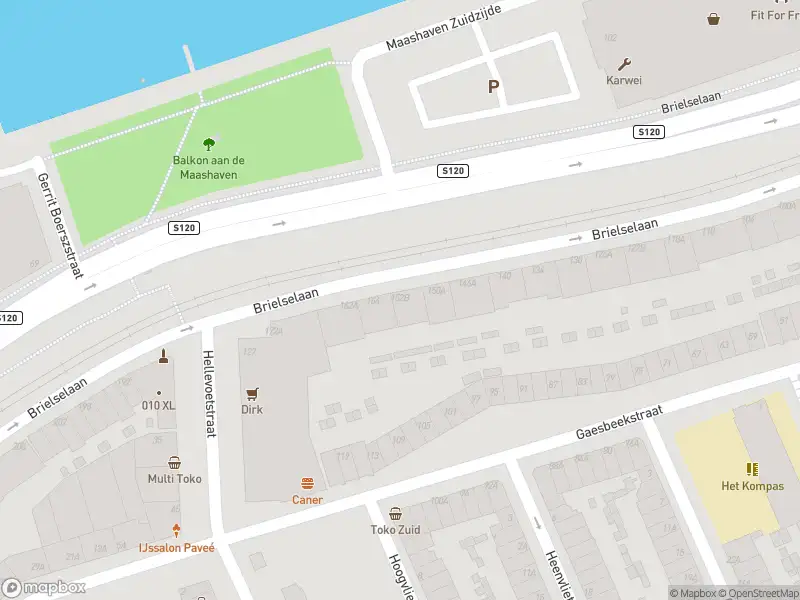 Ambulance met gepaste spoed naar de Brielselaan in Rotterdam