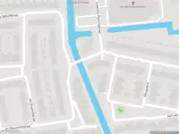 Ambulance met grote spoed naar de Multatulistraat in Gorinchem