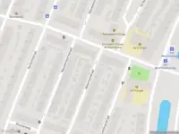 Ambulance met gepaste spoed naar de Akkermanstraat in Rotterdam