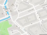 Ambulance met grote spoed naar de Dr. H.E. van Geldererf in 's-Gravenhage