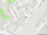 Ambulance met gepaste spoed naar de Hoppenbrouwersstraat in 's-Gravenhage