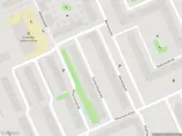 Ambulance met grote spoed naar de Corversbosstraat in Amsterdam