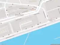 Ambulance met grote spoed naar de Maashaven N.z. in Rotterdam