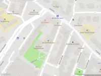 Ambulance met grote spoed naar de Adamshofstraat in Rotterdam