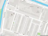 Ambulance en brandweer met grote spoed naar de Gelderlandlaan in Heemstede vanwege gebouwbrand