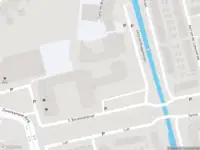 Ambulance met grote spoed naar de F. Bordewijkstraat in Rotterdam