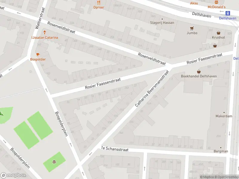 Ambulance met grote spoed naar de Rosier Faassenstraat in Rotterdam