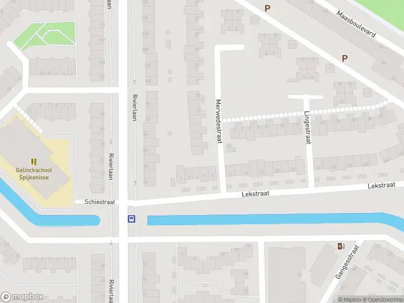 Ambulance met grote spoed naar de Merwedestraat in Spijkenisse