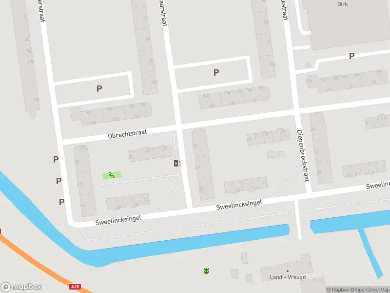 Ambulance met grote spoed naar de Johan Wagenaarstraat in Schiedam