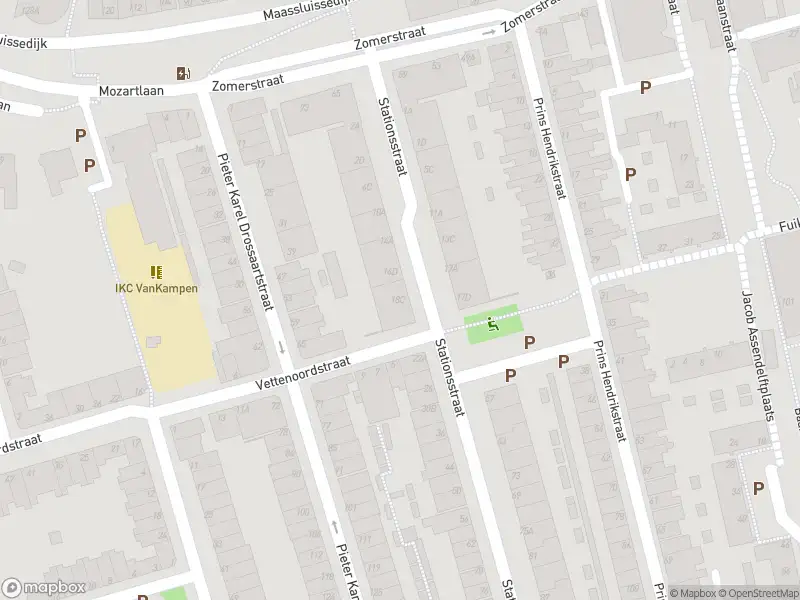 Ambulance met grote spoed naar de Stationsstraat in Vlaardingen