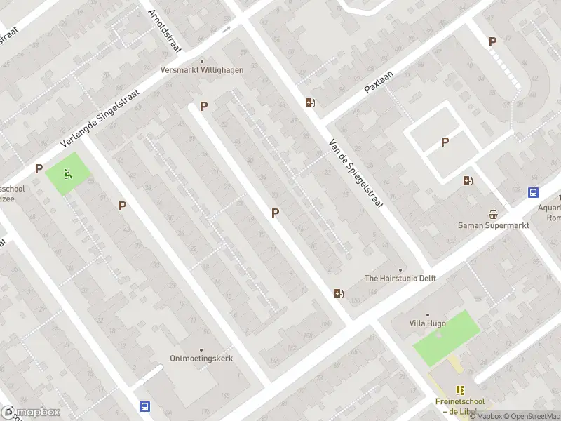 Ambulance met grote spoed naar de Jan de Wittstraat in Delft