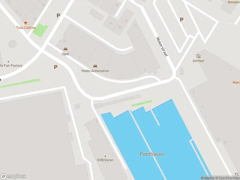 Ambulance met grote spoed naar de Aambeeldstraat in Amsterdam