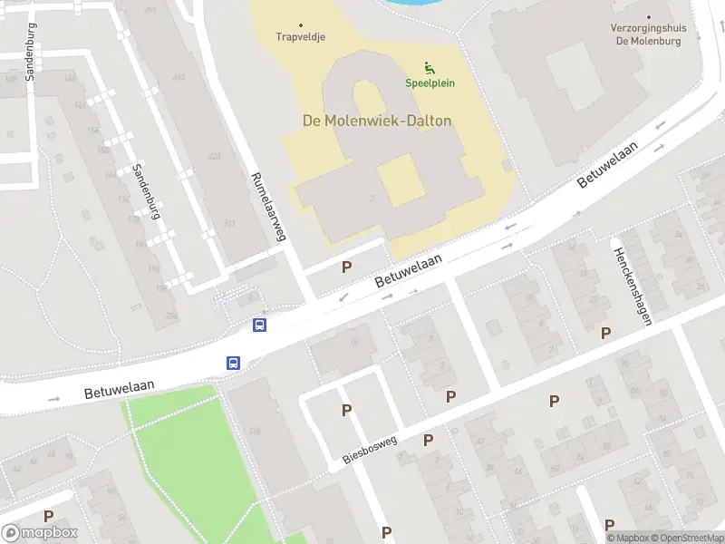 Ambulance met gepaste spoed naar de Betuwelaan in Haarlem