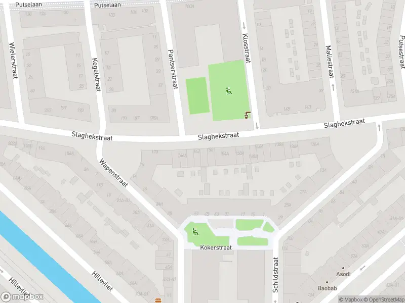 Ambulance met grote spoed naar de Slaghekstraat in Rotterdam