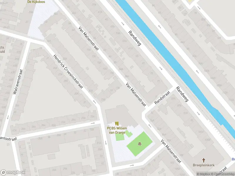 Ambulance met grote spoed naar de Adriaen Nimantsstraat in Rotterdam