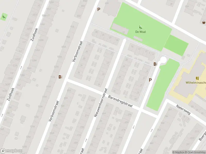 Ambulance met grote spoed naar de Nieuwenhoornstraat in Rotterdam