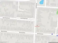 Brandweer met grote spoed naar de Tandarts Schipperstraat in Hoogeveen vanwege voertuigbrand