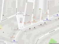 Ambulance met grote spoed naar de Nieuwe Binnenweg in Rotterdam