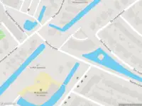 Ambulance met grote spoed naar de Nijenburglaan in Obdam