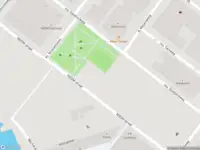 Ambulance met grote spoed naar de Werfstraat in Amsterdam