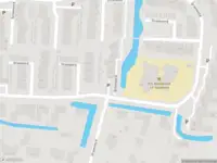 Ambulance met grote spoed naar de Groenoord in Alphen aan den Rijn