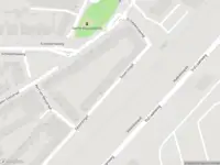 Ambulance met gepaste spoed naar de Spoorsingel in Vlaardingen