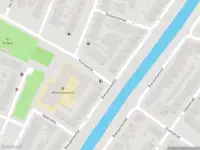 Brandweer met gepaste spoed naar de Voornsevliet in Rotterdam