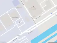 Ambulance met gepaste spoed naar de Fairoaksbaan in Rotterdam