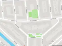 Ambulance met grote spoed naar de Slaghekstraat in Rotterdam