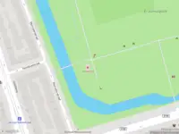 Ambulance met gepaste spoed naar de Erasmuspark in Amsterdam