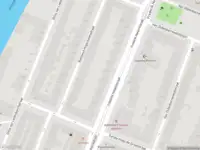 Ambulance met grote spoed naar de Van Oldenbarneveldtstraat in Amsterdam