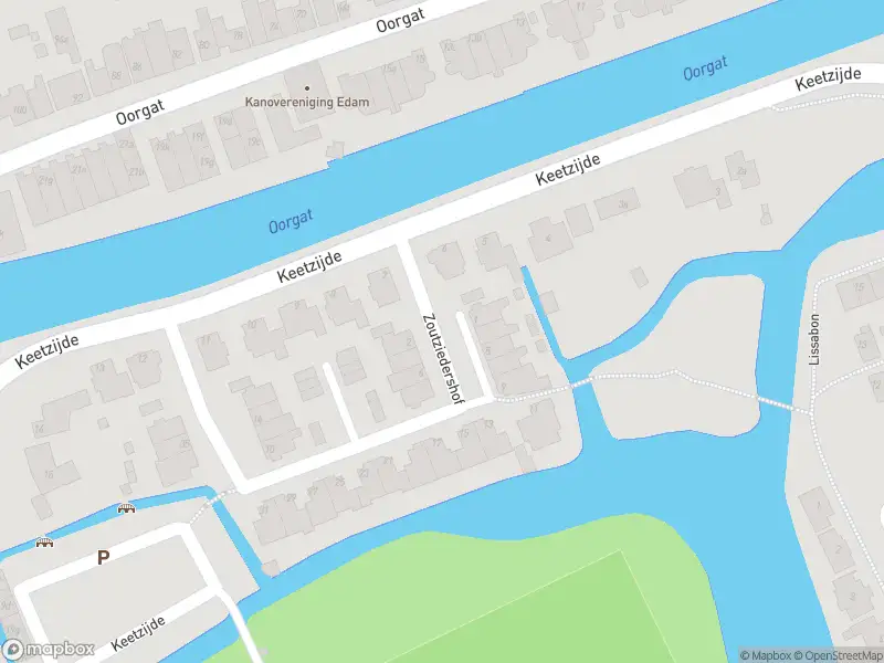 Brandweer met grote spoed naar de Zoutziedershof in Edam vanwege afhijsen patient