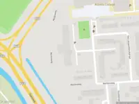 Ambulance met grote spoed naar de Van Langendonckstraat in Rotterdam